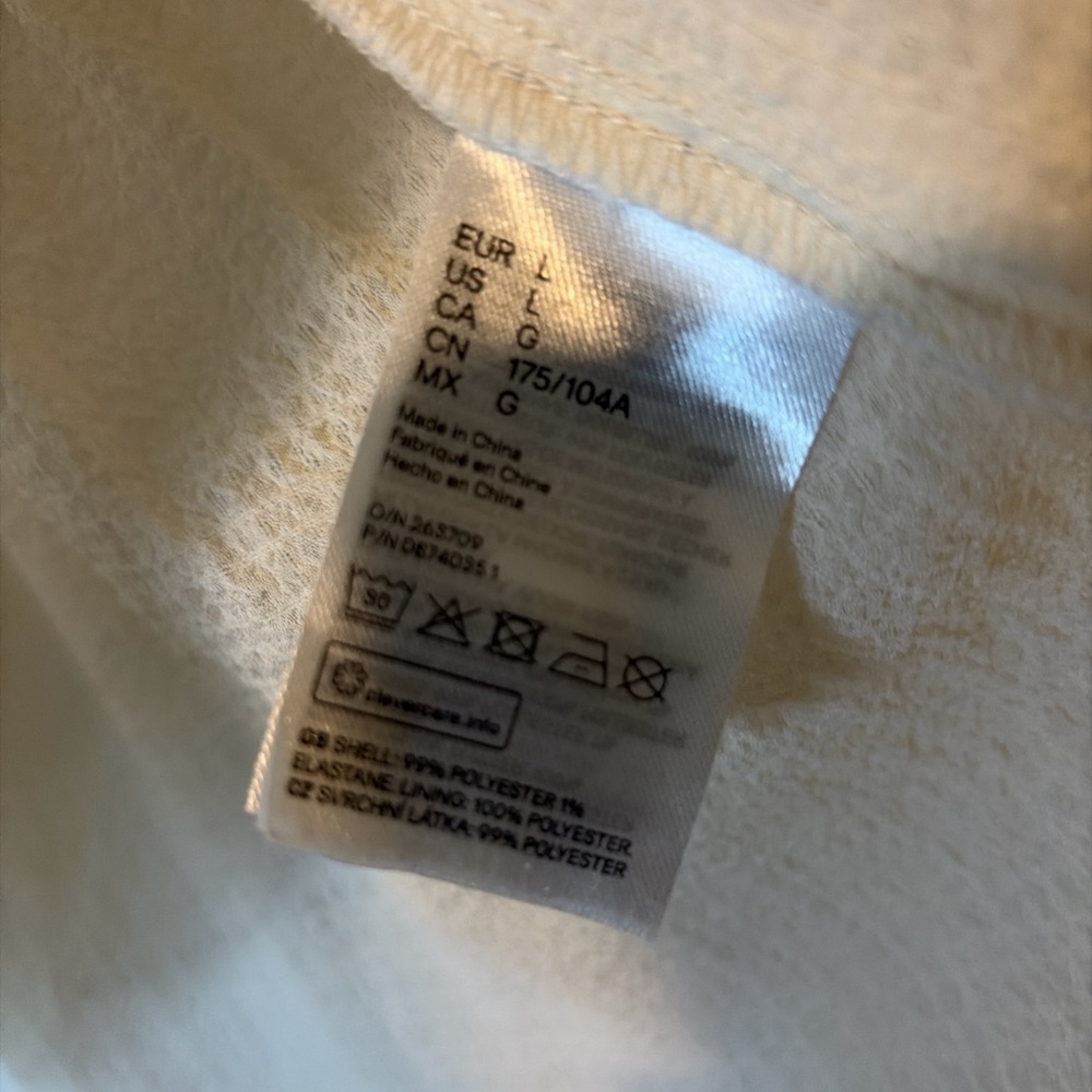 H&M Off-White Textured Blouse - Picture 4 of 4